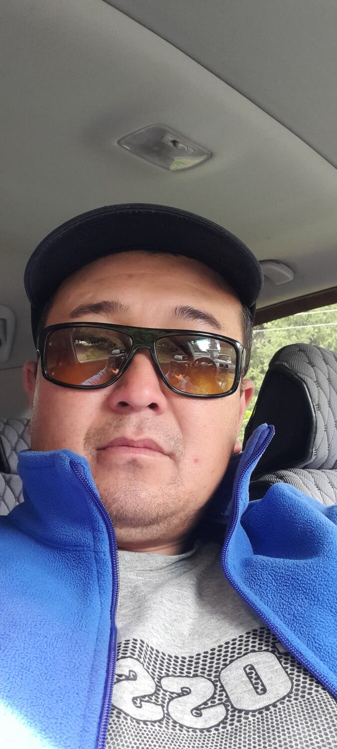  ,   Nurik, 36 ,   ,   