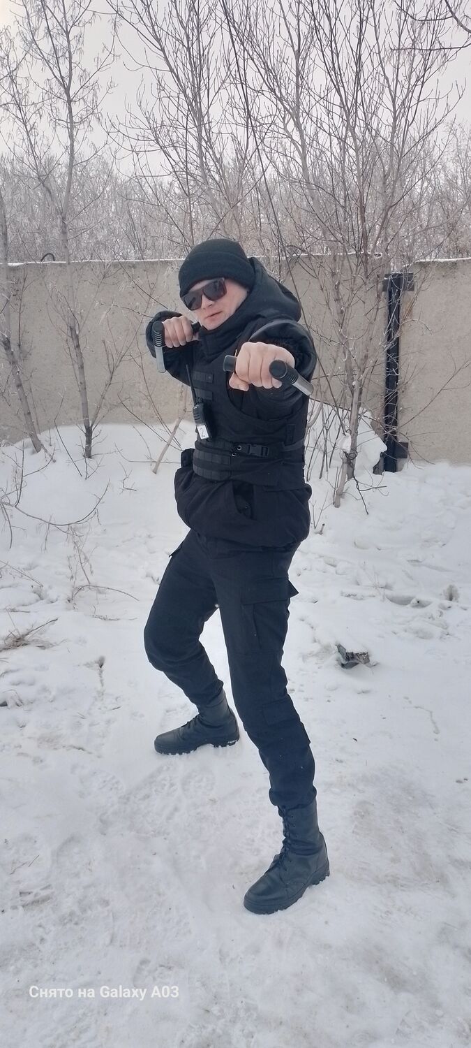  32515242  Kirill, 25 ,    