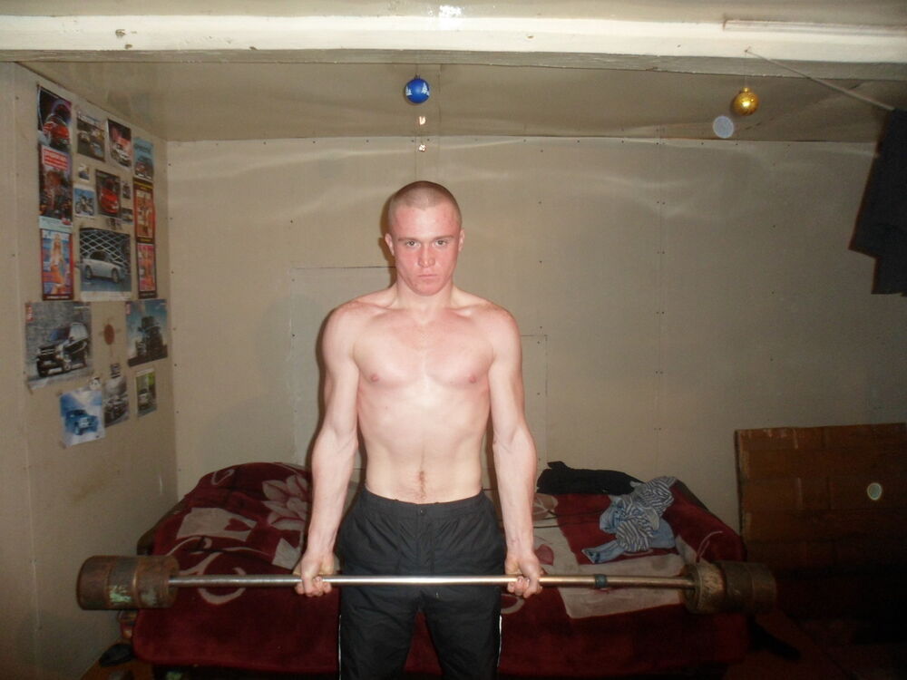  ,   Stas, 32 ,   