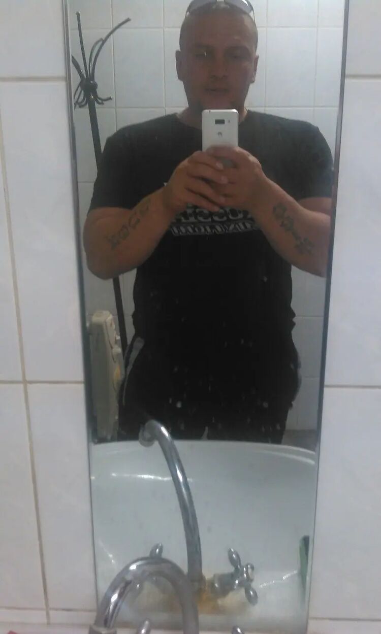  49596332  , 35 ,    