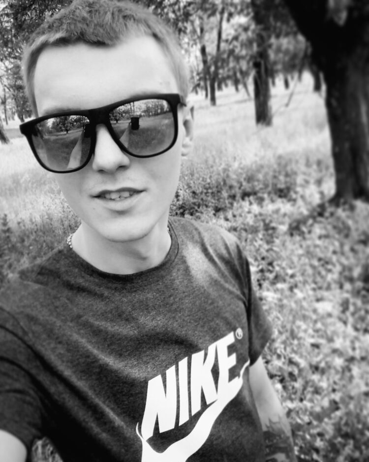  ,   Vlados, 28 ,   ,   , c 