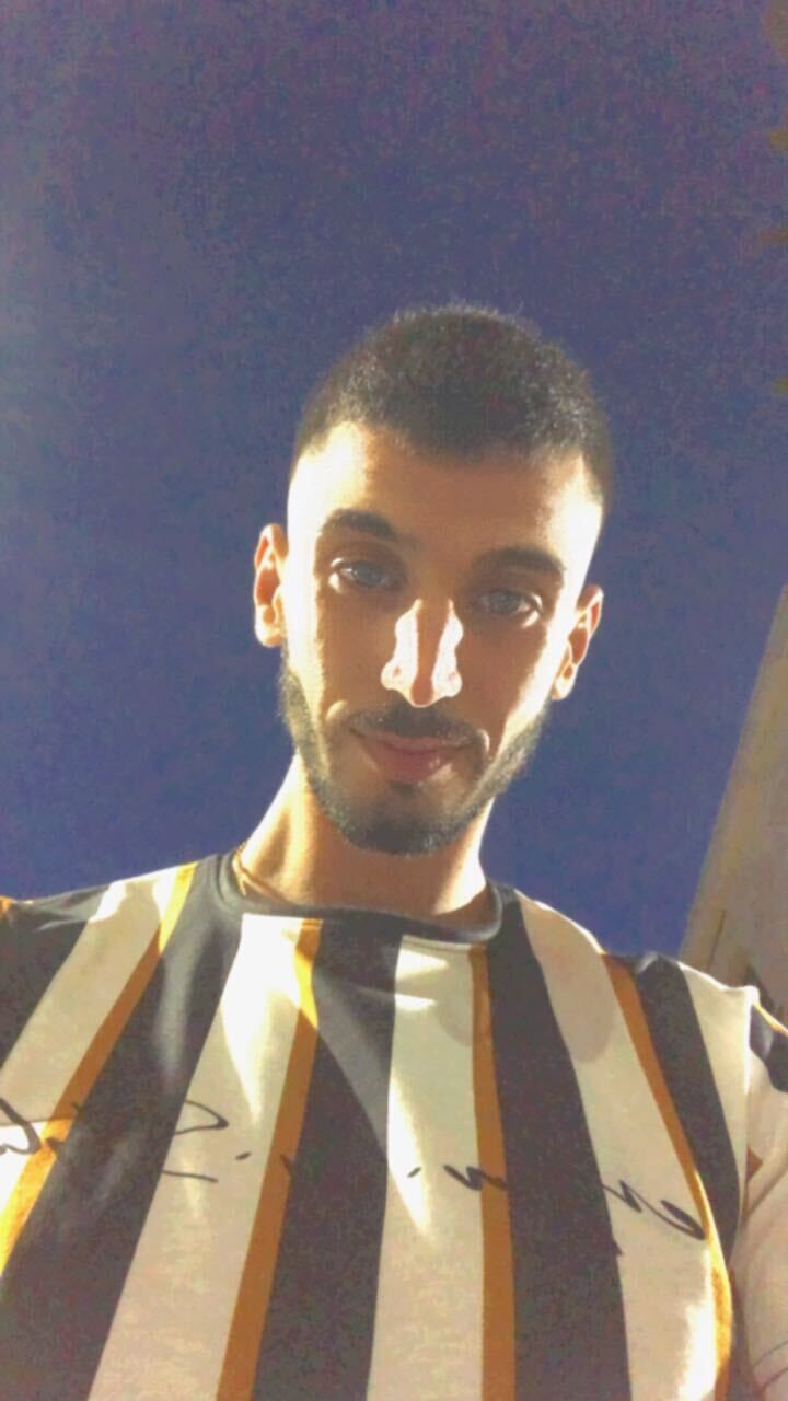  38806332  Younes, 31 ,    Algiers