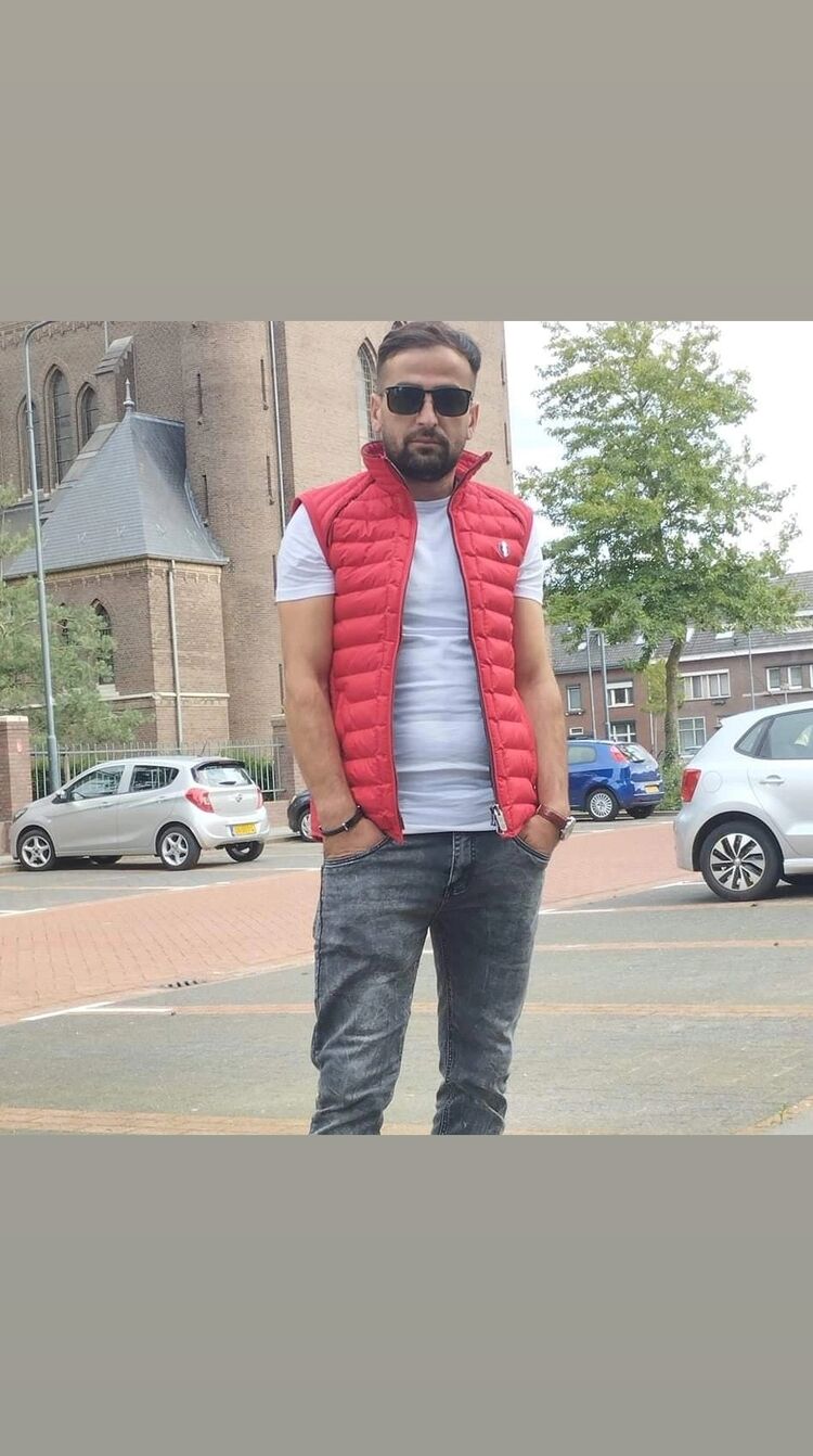  39111012  Niko, 31 ,    Roermond