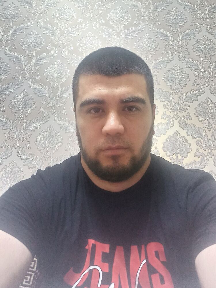  36927972  , 37 ,    