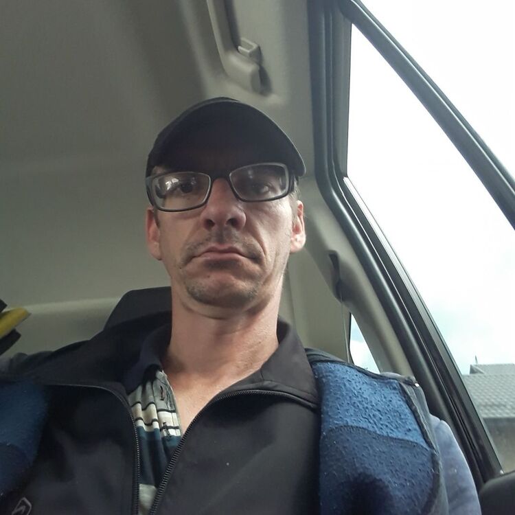  43688592  , 36 ,     
