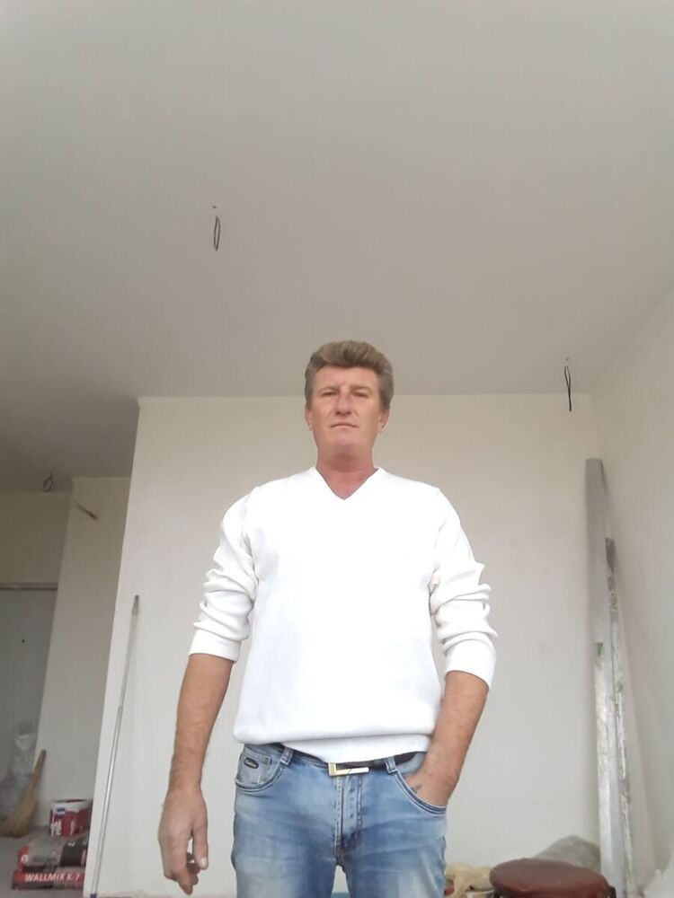  22507892  Van, 54 ,    