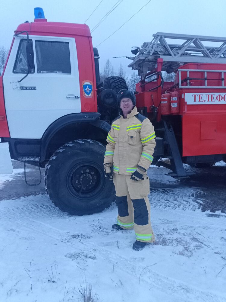  ,   Alexander, 33 ,   c 