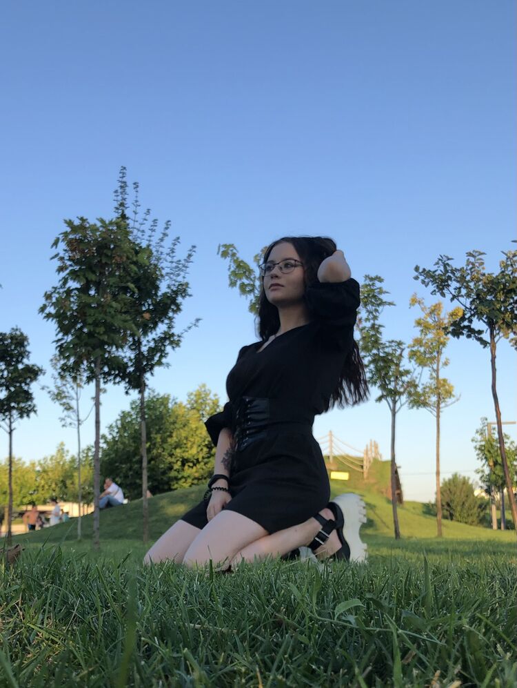  --,   , 21 ,     , 