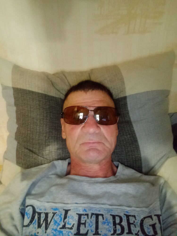  ,   Sergey, 53 ,   c 