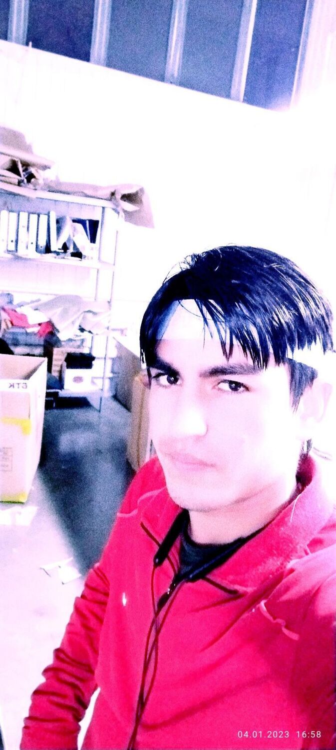 ,   Rizvon, 25 ,   c 