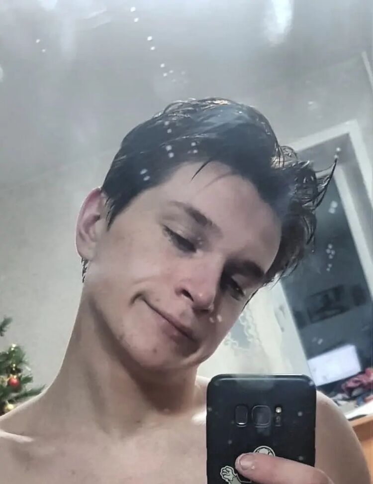  27533652  , 22 ,    