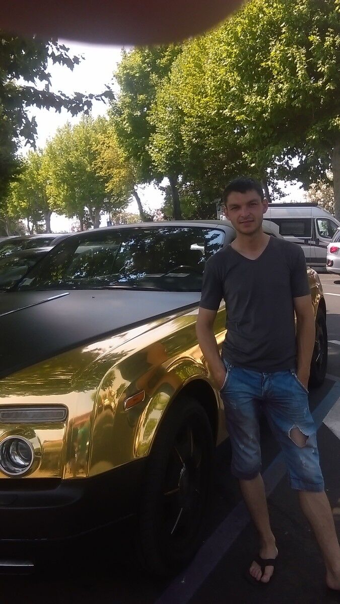  ,   Sergiu, 36 ,   