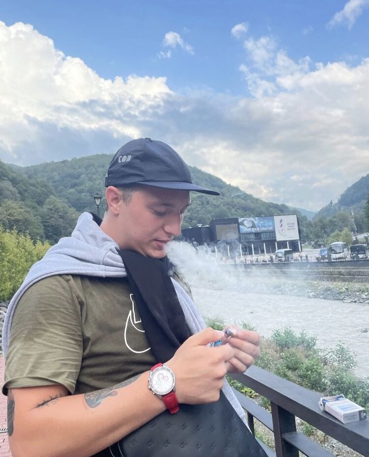  54705422  , 28 ,    -