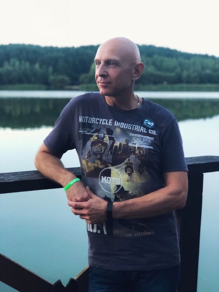  14387642  Leon, 59 ,    