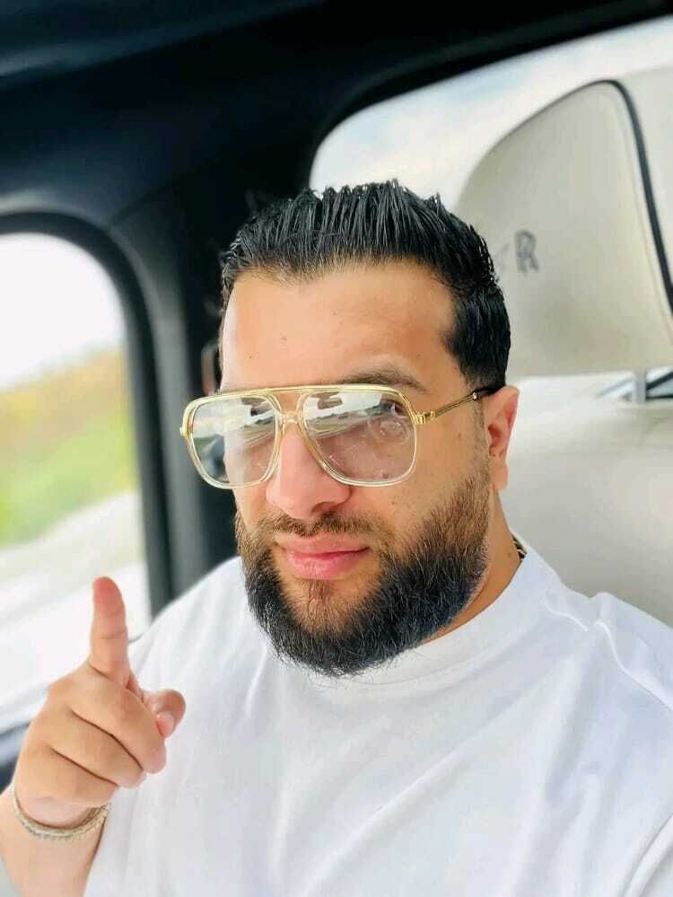  34478322  Michael haya, 51 ,    