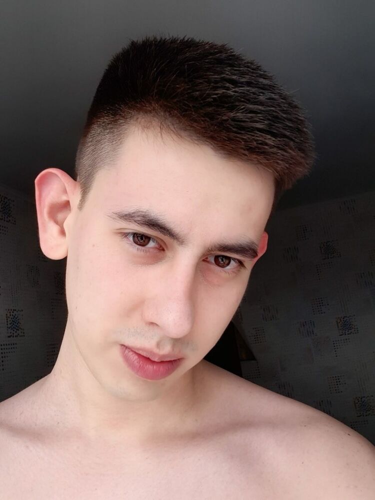  ,   Azat, 28 ,   ,   , c 