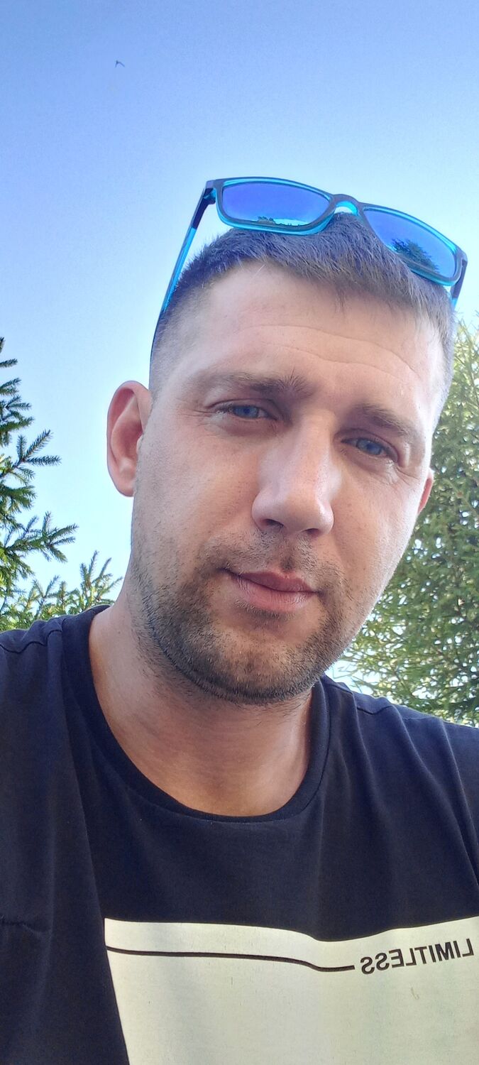  44528342  , 35 ,    