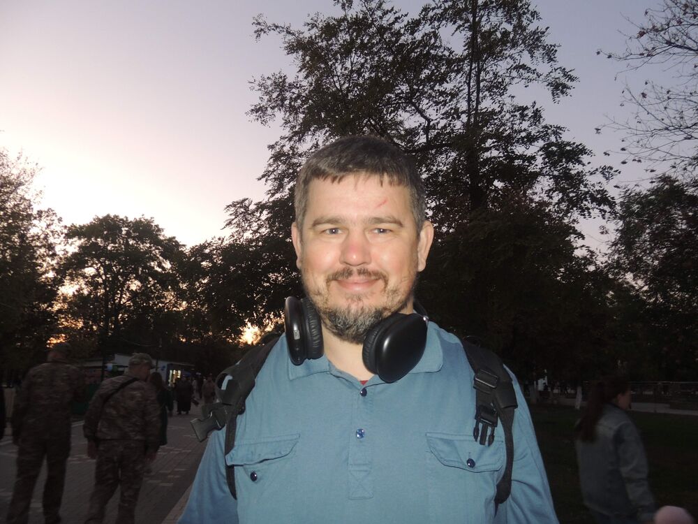  53958672  Ashas, 44 ,    