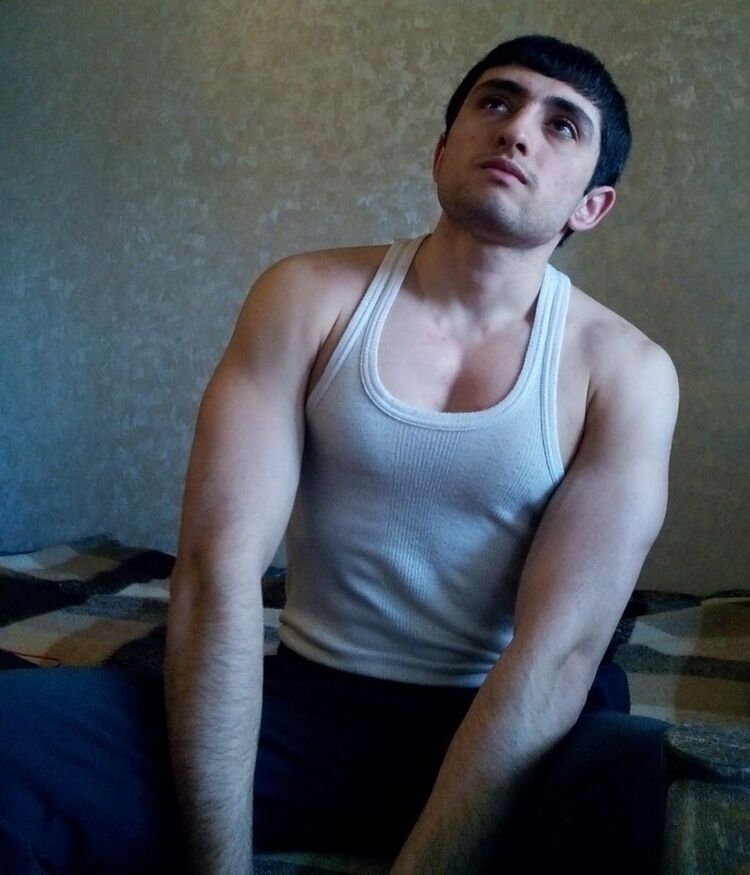  4254272  Sarxan, 35 ,    