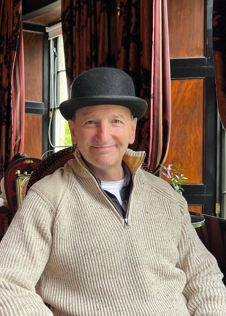 Lagos,   , 61 ,   ,   