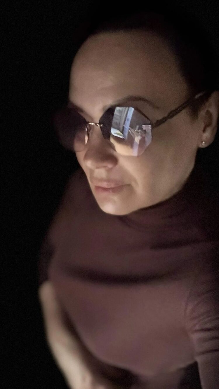  51787612  , 46 ,    Novy