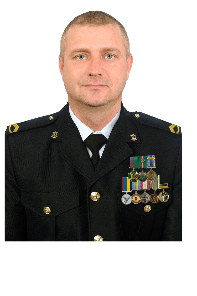  45567542  Igor, 40 ,    