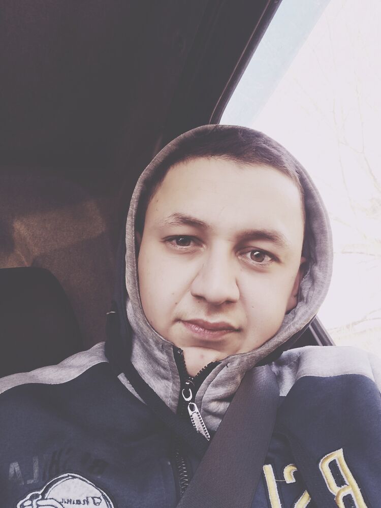  48508822  Rushan, 23 ,    