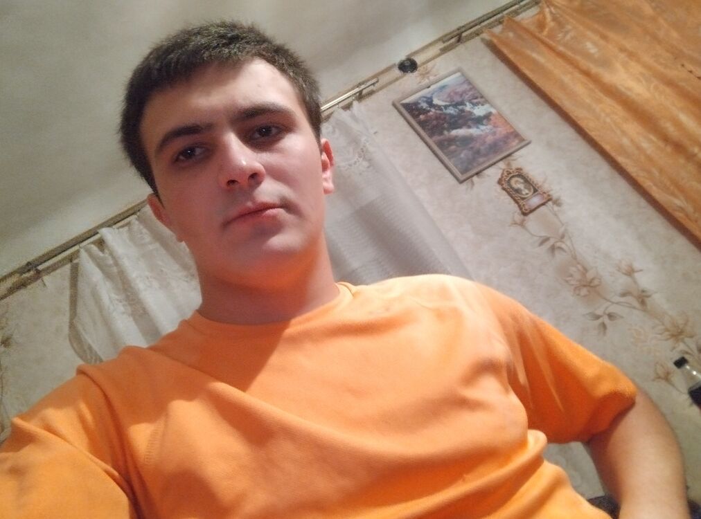  ,   Andrij, 23 ,   