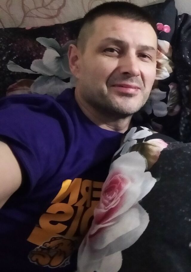  53525242  VLADIMIR, 45 ,    -