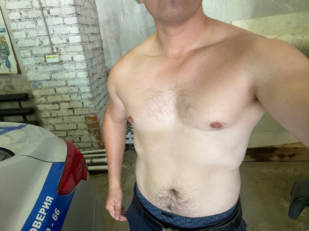  ,   Den, 34 ,   ,   