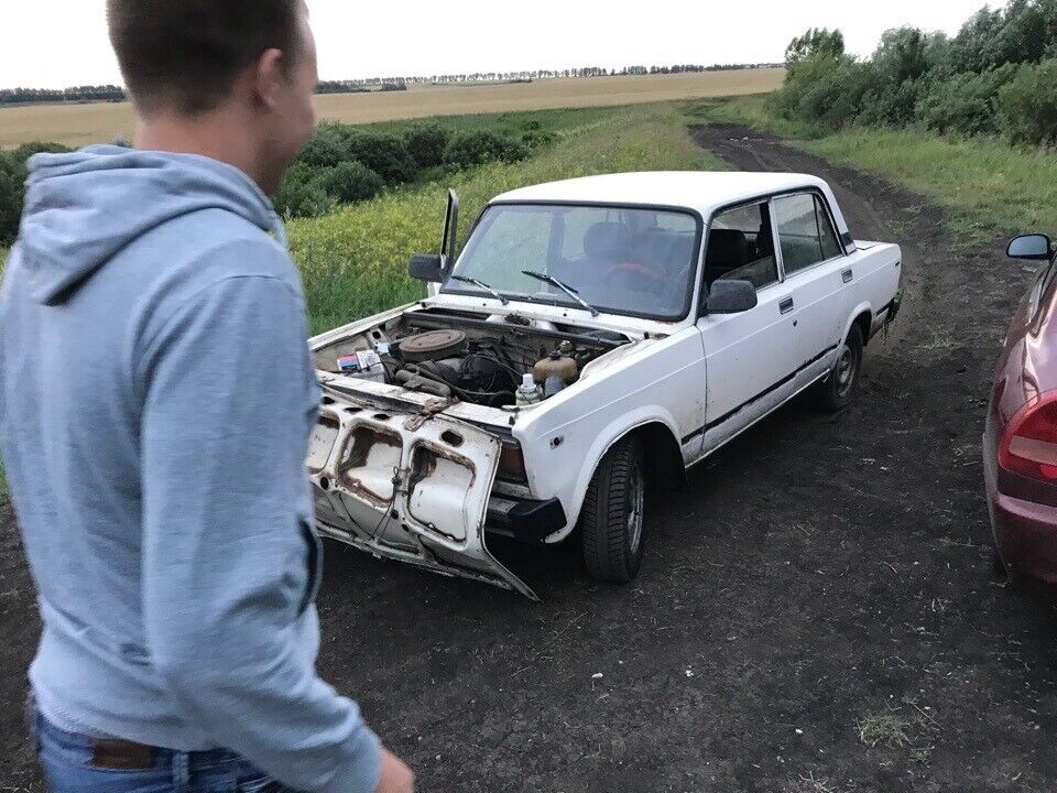  22156142  , 28 ,    