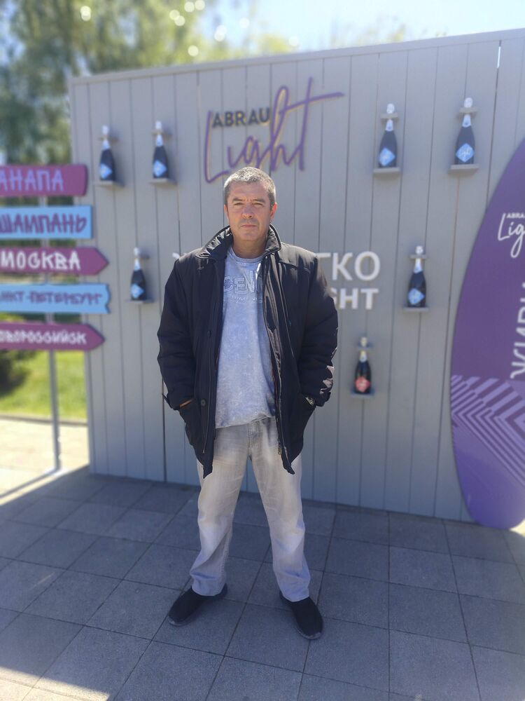  ,   , 52 ,   ,   