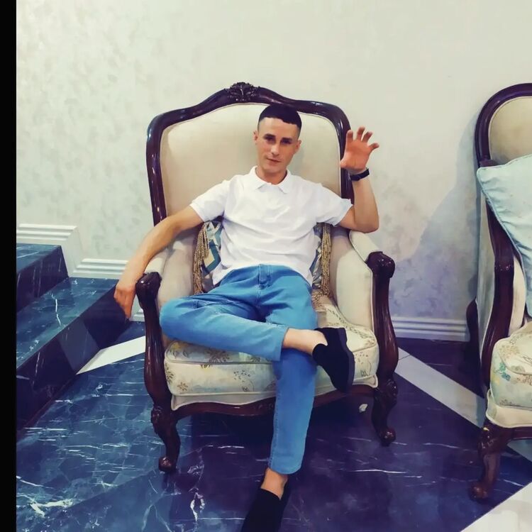  ,   Alexandru, 27 ,   ,   