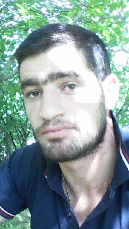  ,   Garo, 33 ,  