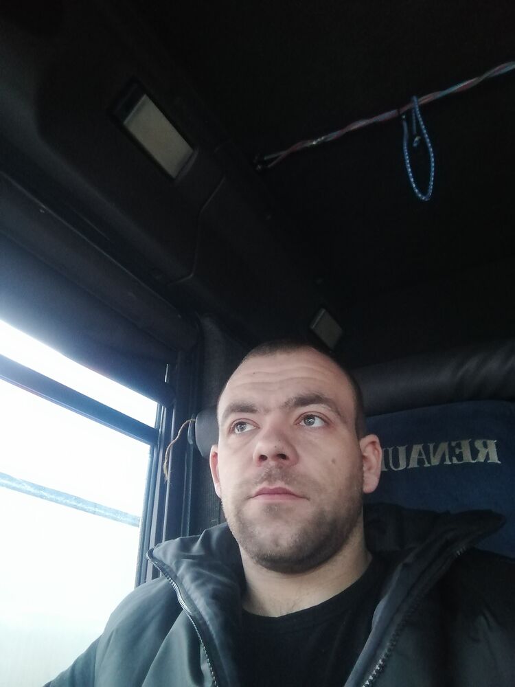  38020122  , 33 ,    