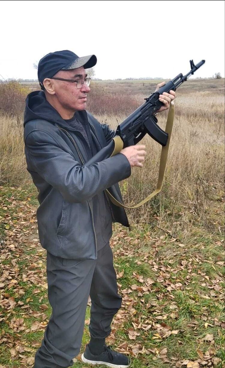  --,   Aleks Gru, 57 ,   ,   