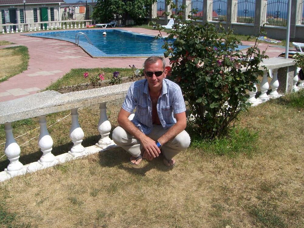  34238862  Ivan, 55 ,    