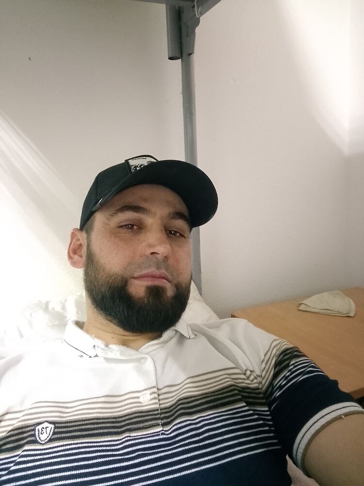  48428062  , 35 ,    