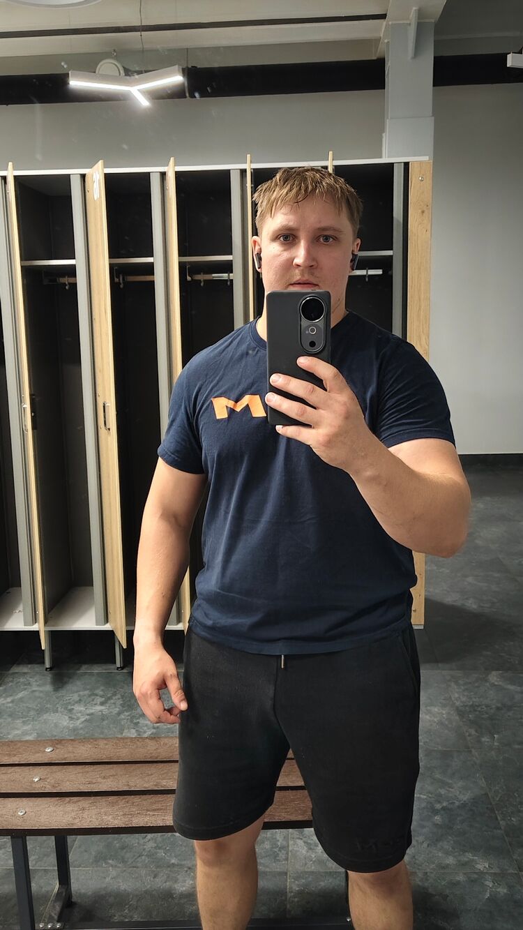  52088792  Igor, 30 ,    -