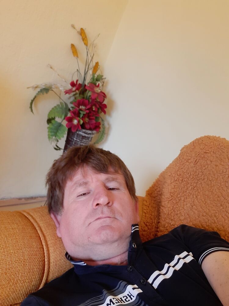  25375492  Zivan, 58 ,    