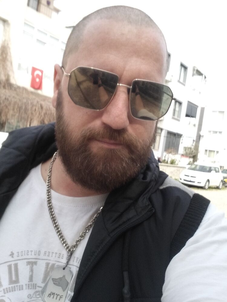  45918772  Mustafa, 36 ,    