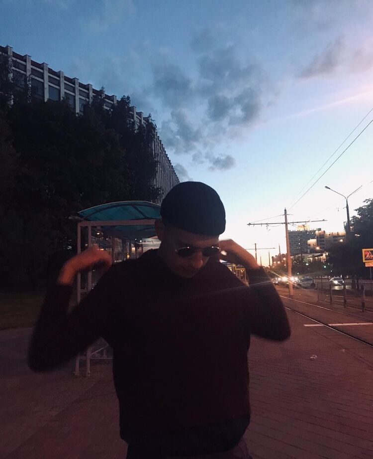  ,   , 24 ,   