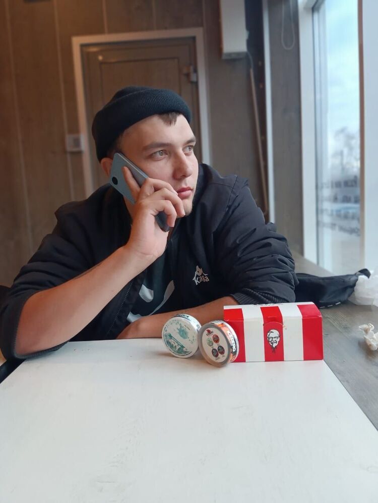  39552642  , 22 ,    