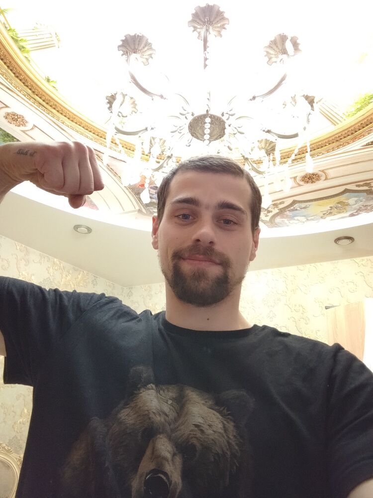  49636472  Ilya, 29 ,    