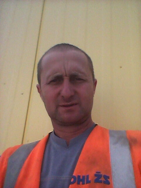  16980772  Serhej, 48 ,    Trebic