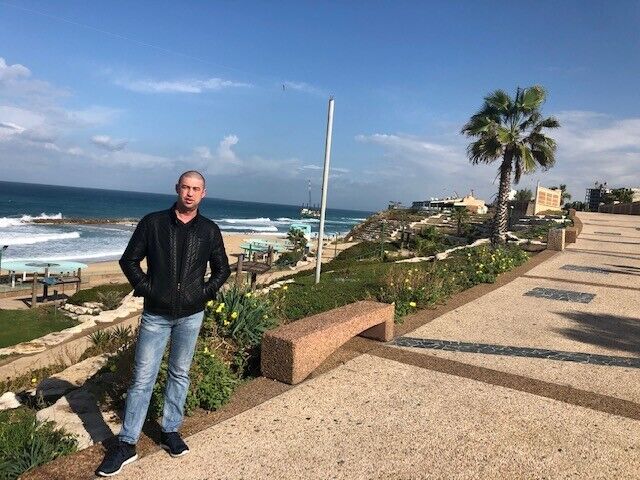  49244272  Nik, 45 ,    Even Yehuda