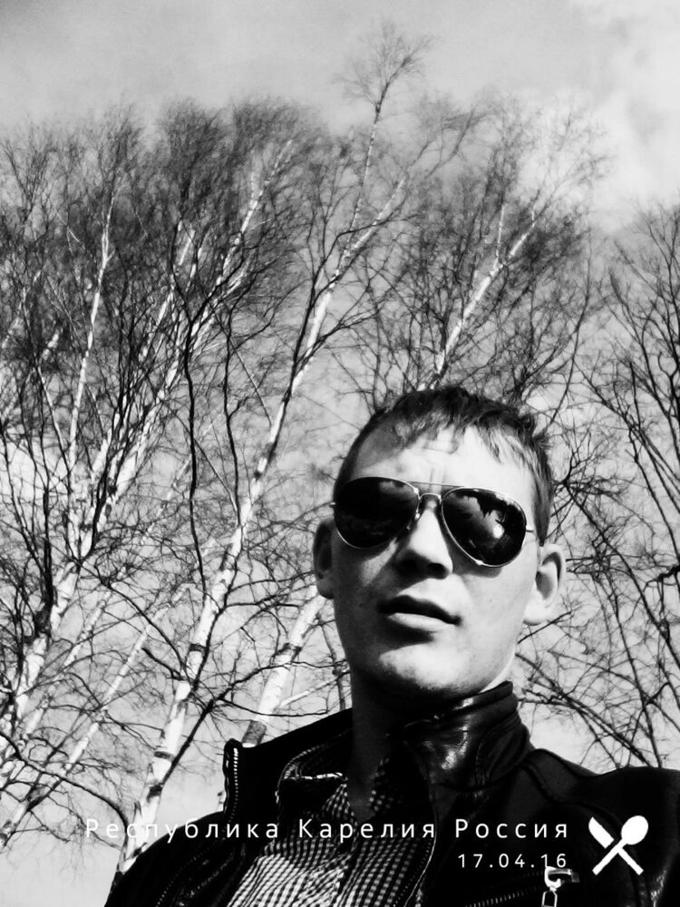  ,   Andrey, 32 ,  