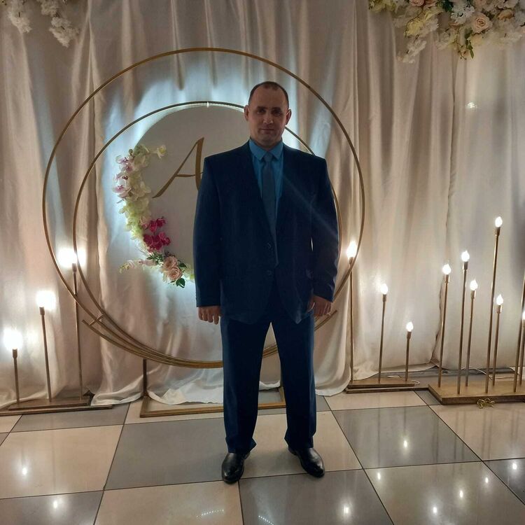  45756172  , 40 ,    
