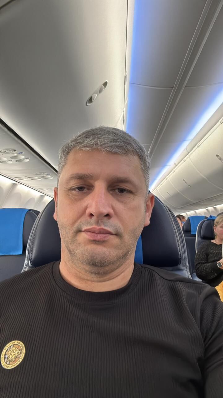  ,   Renat, 40 ,   ,   