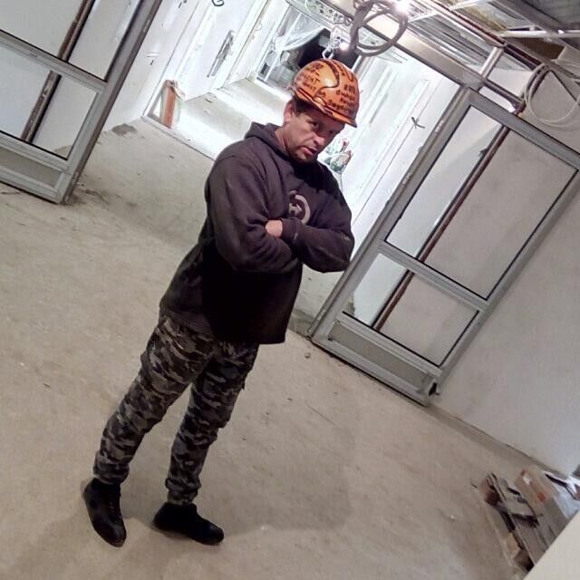  9379152  , 47 ,    